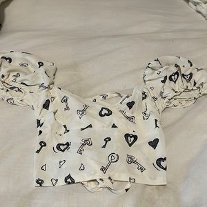 Verge girl white tie top